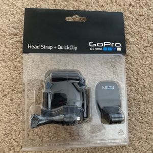 UNOPENED GOPRO head strap and quickclip